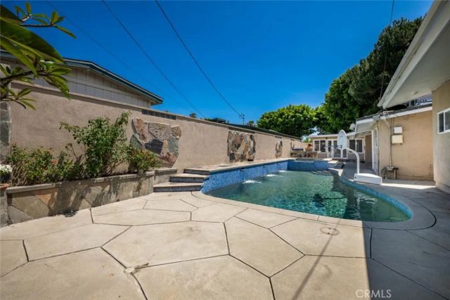 1238 N Studebaker, Long Beach, CA 90815