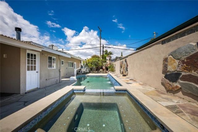 1238 N Studebaker, Long Beach, CA 90815