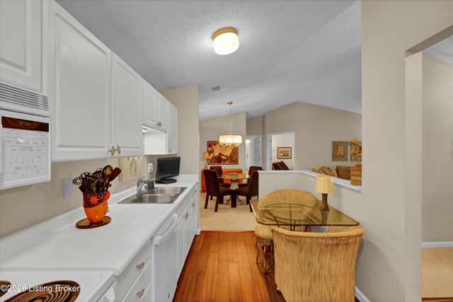 430 Ethridge Ave 206, Louisville, KY 40223