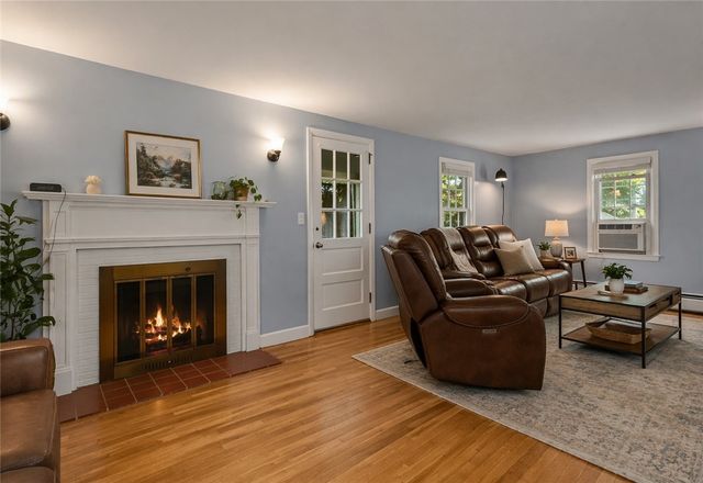 30 Thomas Leighton Boulevard, Cumberland, RI 02864