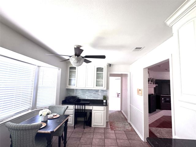 208 Molina Street, Sunnyvale, TX 75182