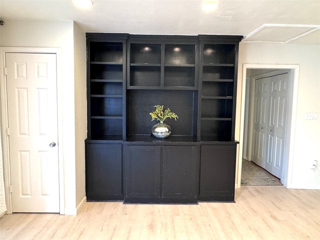 208 Molina Street, Sunnyvale, TX 75182