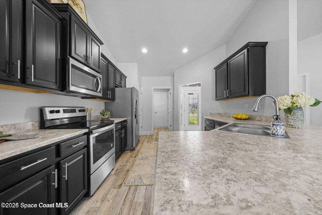 885 Micco Street SW, Palm Bay, FL 32908