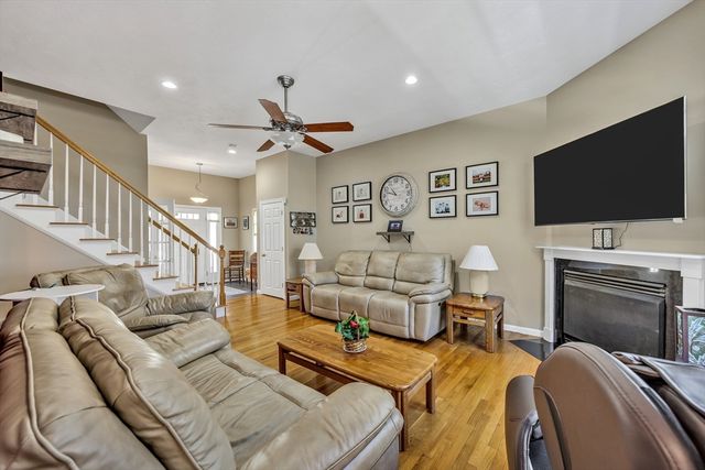 31 Captain Carlson 31, West Bridgewater, MA 02379