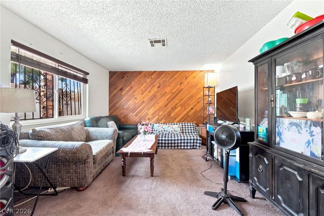 849 Hedge Way 6, Las Vegas, NV 89110