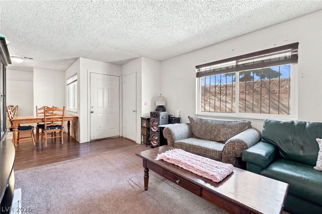 849 Hedge Way 6, Las Vegas, NV 89110