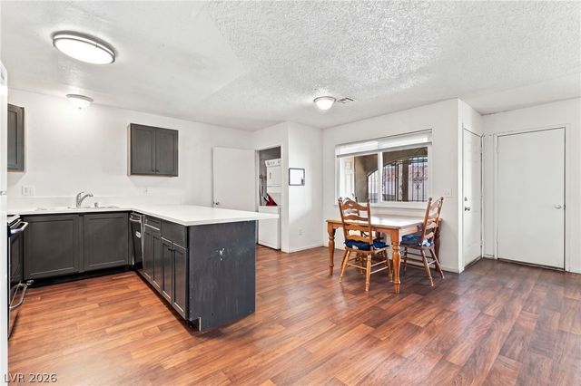 849 Hedge Way 6, Las Vegas, NV 89110