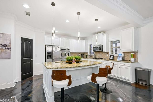 332 Sonoma Lane, Mcdonough, GA 30253