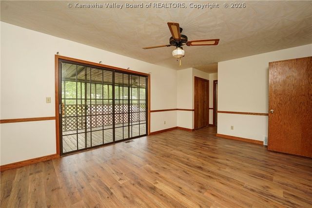 274 Pioneer Lane, Charleston, WV 25314
