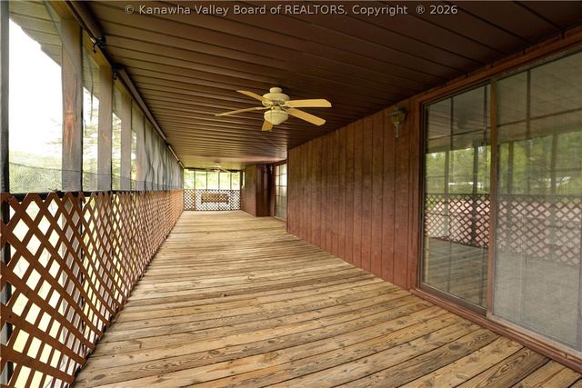 274 Pioneer Lane, Charleston, WV 25314