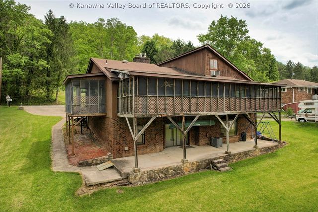 274 Pioneer Lane, Charleston, WV 25314