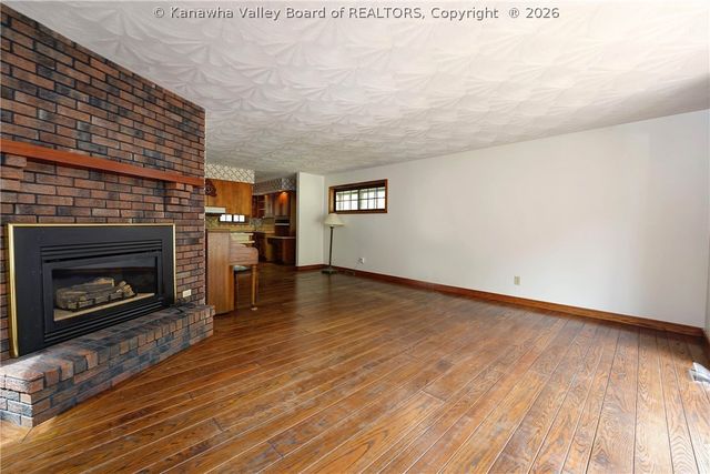274 Pioneer Lane, Charleston, WV 25314
