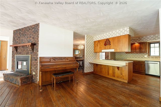 274 Pioneer Lane, Charleston, WV 25314