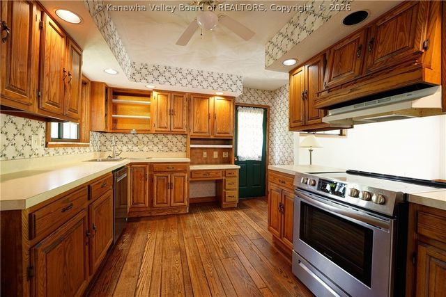 274 Pioneer Lane, Charleston, WV 25314