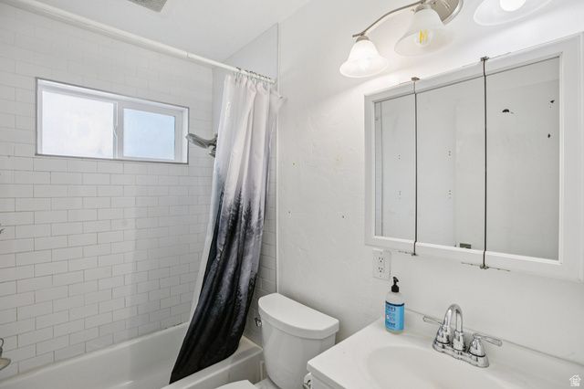 4500 W 4925 S, Kearns, UT 84118