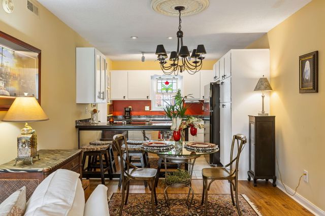 163 Heritage Circle K-8, Mount Pleasant, SC 29464