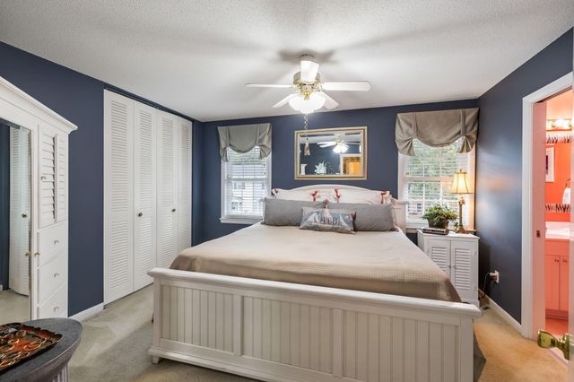 163 Heritage Circle K-8, Mount Pleasant, SC 29464