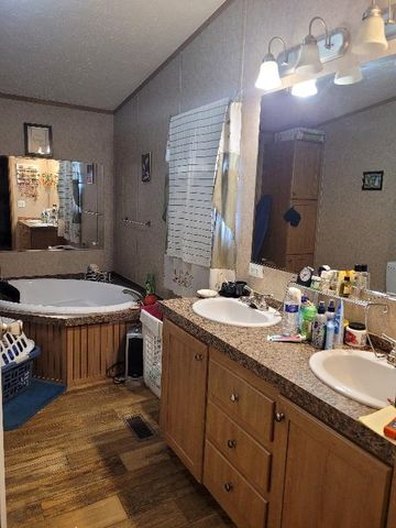 7037 MARTIN LUTHER KING Drive, Mansura, LA 71350