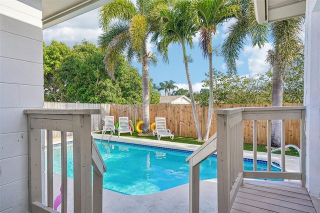 13625 86TH AVENUE, Seminole, FL 33776