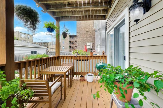 3614 W Shakespeare Avenue, Chicago, IL 60647