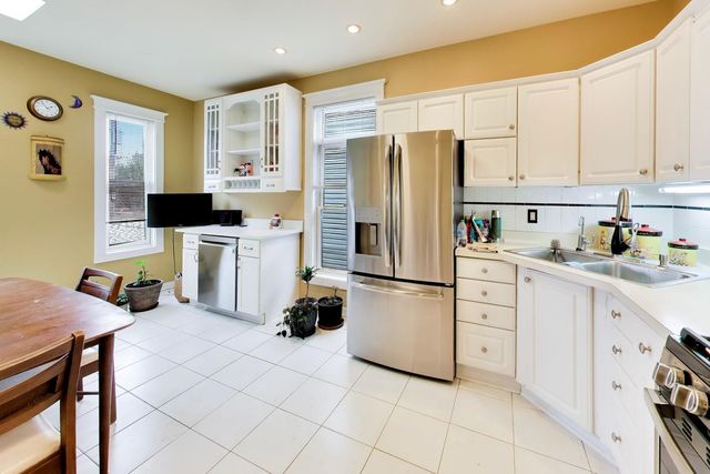3614 W Shakespeare Avenue, Chicago, IL 60647