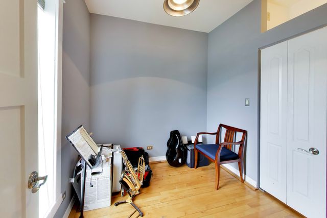 3614 W Shakespeare Avenue, Chicago, IL 60647