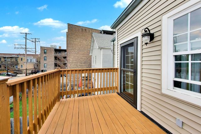 3614 W Shakespeare Avenue, Chicago, IL 60647
