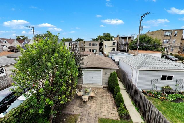 3614 W Shakespeare Avenue, Chicago, IL 60647