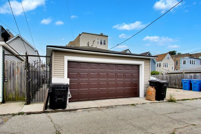 3614 W Shakespeare Avenue, Chicago, IL 60647