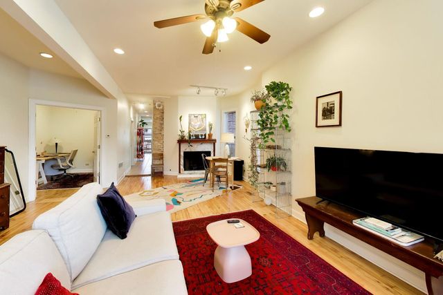 3614 W Shakespeare Avenue, Chicago, IL 60647