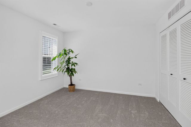1035 Wren Road, Des Plaines, IL 60018