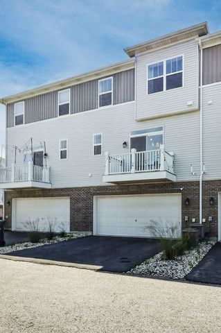 1035 Wren Road, Des Plaines, IL 60018