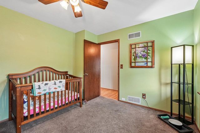 W276S9060 Hidden Lakes DRIVE, Mukwonago, WI 53149