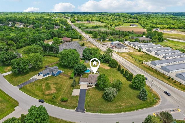 W276S9060 Hidden Lakes DRIVE, Mukwonago, WI 53149