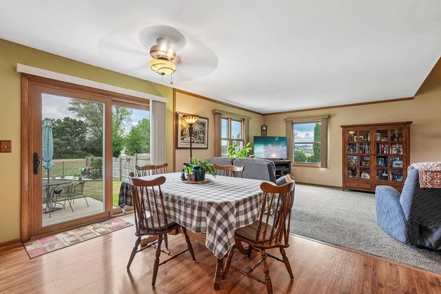 W276S9060 Hidden Lakes DRIVE, Mukwonago, WI 53149