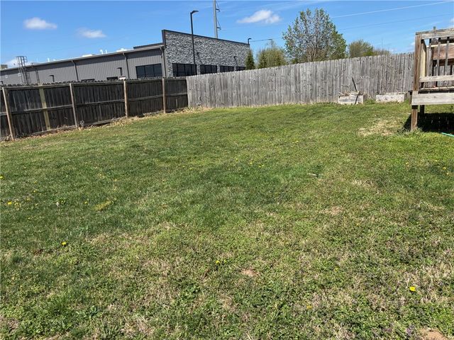 112 Sage Street, Centerton, AR 72719