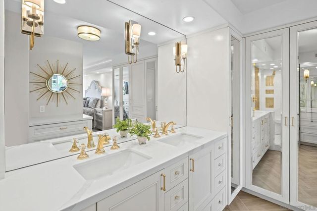 1710 Avenida del Mundo 209, Coronado, CA 92118