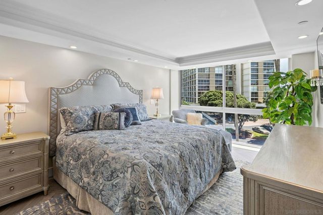 1710 Avenida del Mundo 209, Coronado, CA 92118