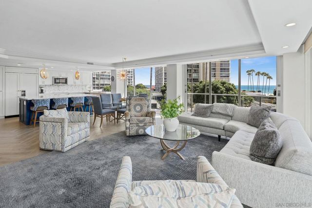 1710 Avenida del Mundo 209, Coronado, CA 92118