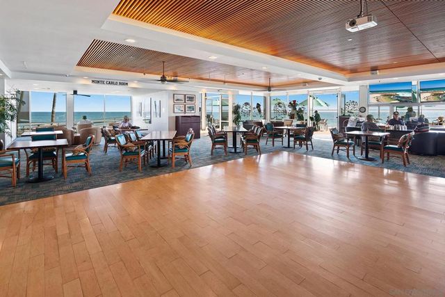 1710 Avenida del Mundo 209, Coronado, CA 92118