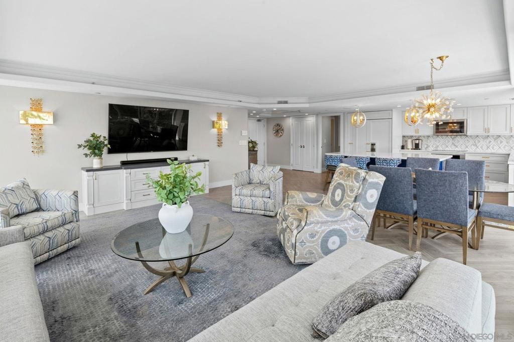 1710 Avenida del Mundo 209, Coronado, CA 92118 — photo 4