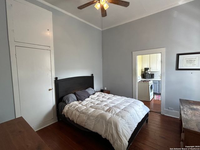 203 Devine St Apt 2, San Antonio, TX 78210