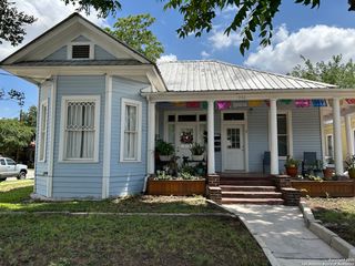 203 Devine St Apt 2, San Antonio, TX 78210