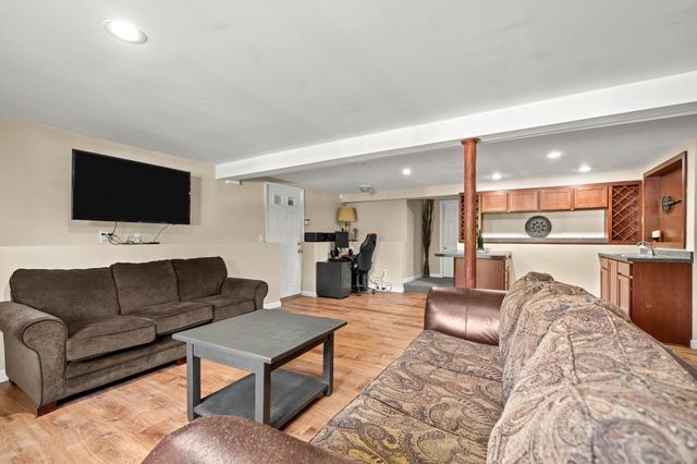 240 Hampstead Street, Methuen, MA 01844