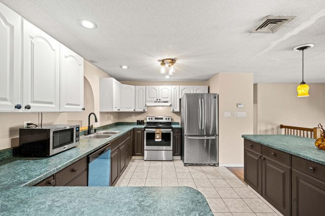 240 Hampstead Street, Methuen, MA 01844