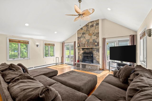 240 Hampstead Street, Methuen, MA 01844