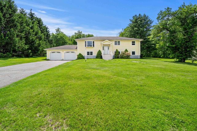 240 Hampstead Street, Methuen, MA 01844