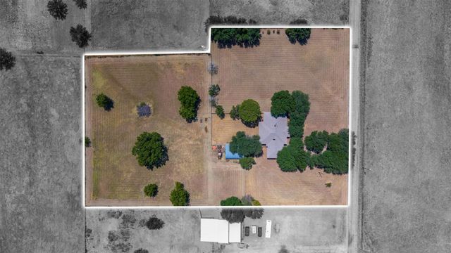 805 S Swanson Road, Mineral Wells, TX 76067