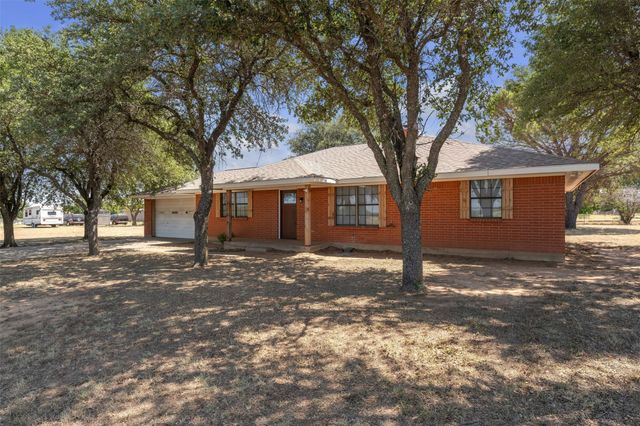 805 S Swanson Road, Mineral Wells, TX 76067
