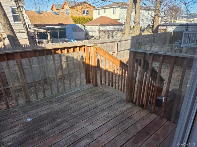 117 Manorhaven Boulevard, Port Washington, NY 11050